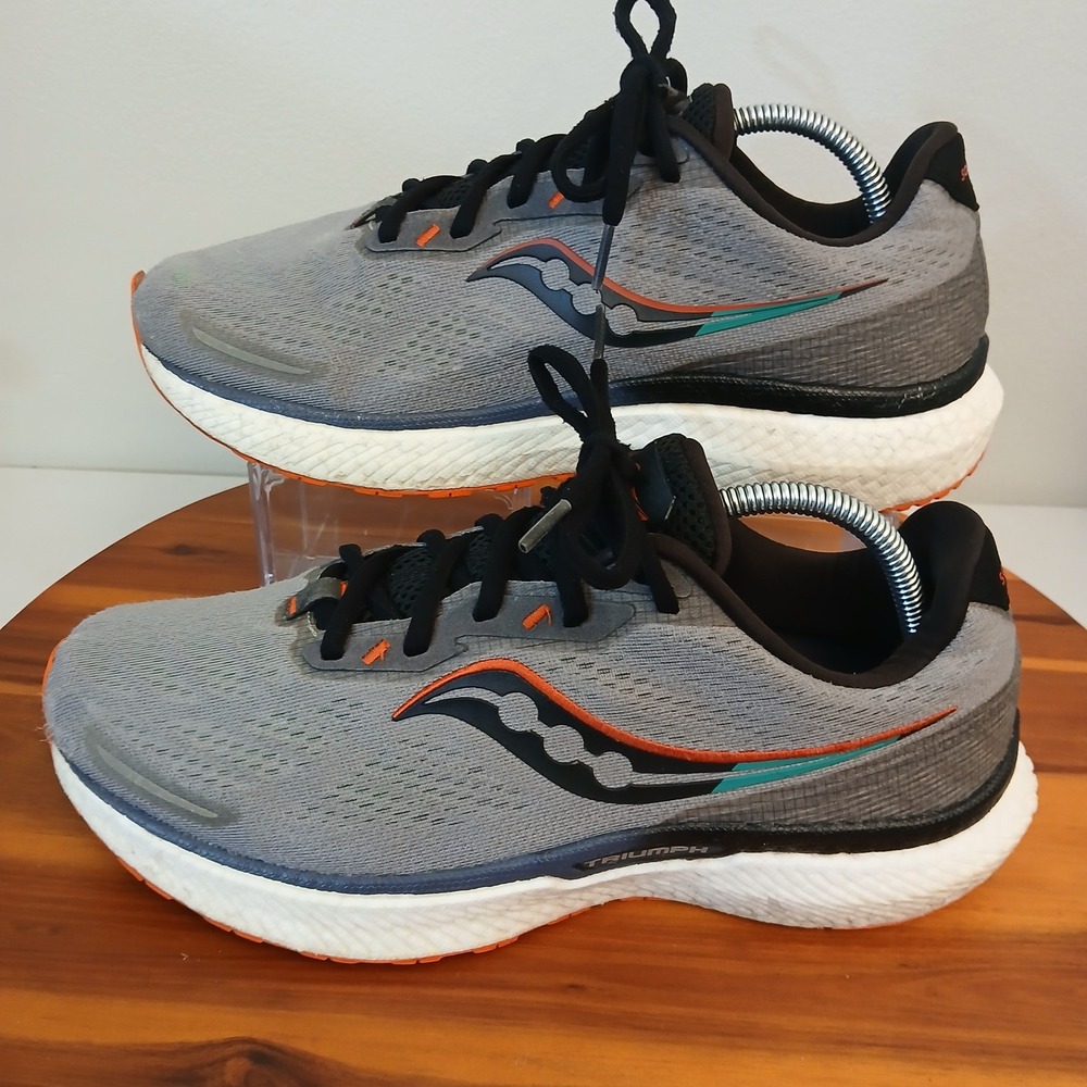 Saucony Triumph 19 Mens 10‎ Grey Running Shoes Sneakers Low Athletic S20678-20